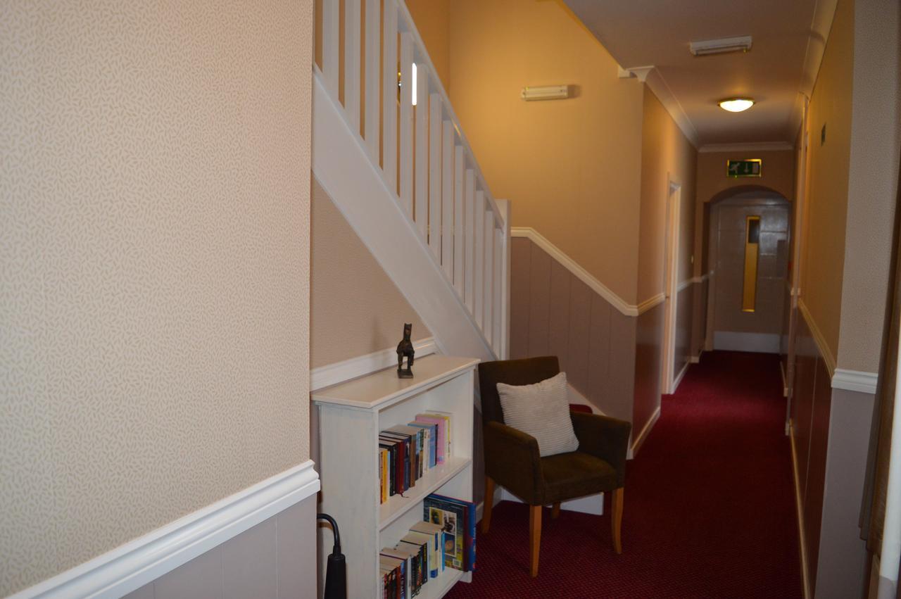 Airlie Arms Hotel Kirriemuir Exterior foto